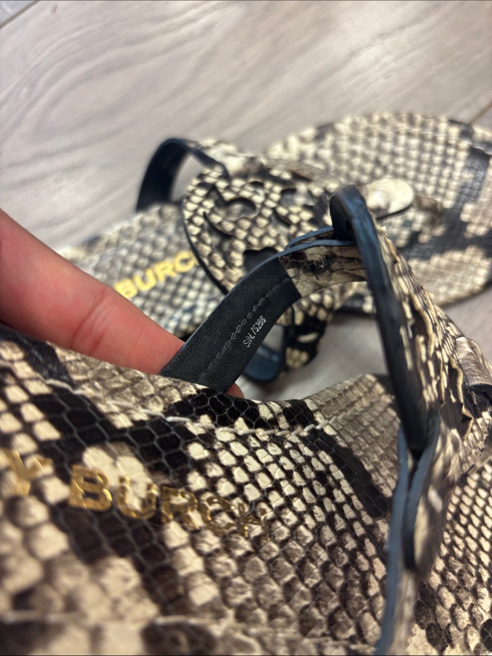 Tory Burch Snake-Print Miller Thong Sandals - Picture 5 of 11
